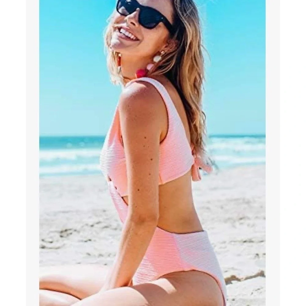 Cupshe Blush Twist One-Piece Swimsuit  pink‎ size L
